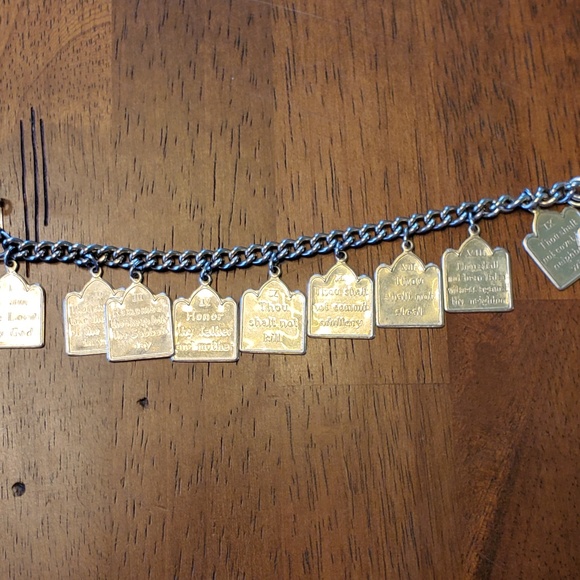 Ten Commandments Bracelet - Scroll Style - Picture 7 of 7